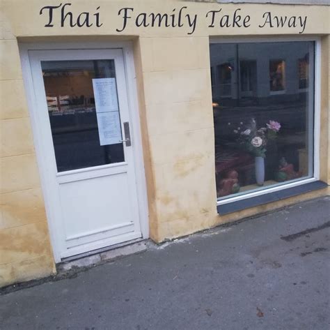 Book et bord på Thai Family Take Away, Hovedgaden 8, Hvalsø